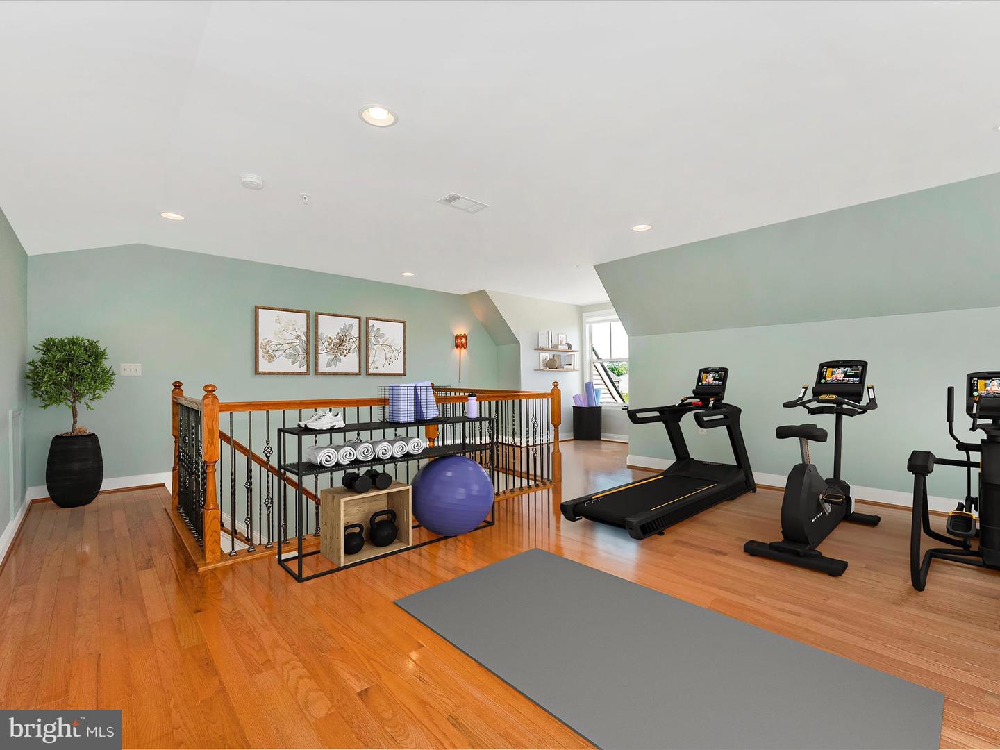 2507 Island Grove Blvd