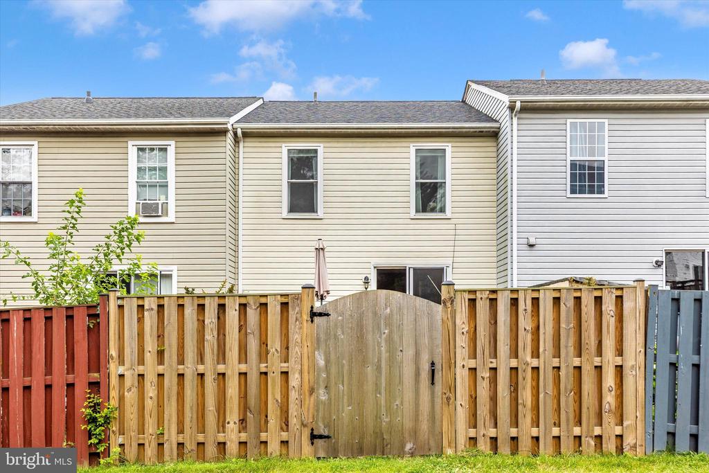 6796 Wood Duck Ct