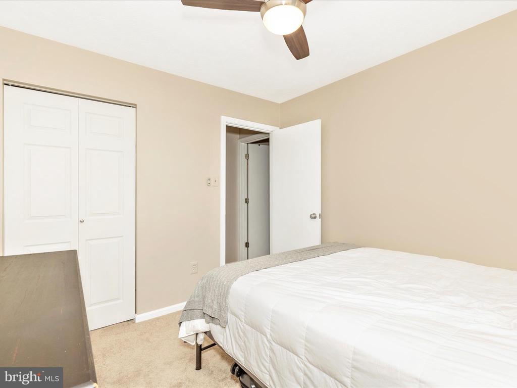 6796 Wood Duck Ct