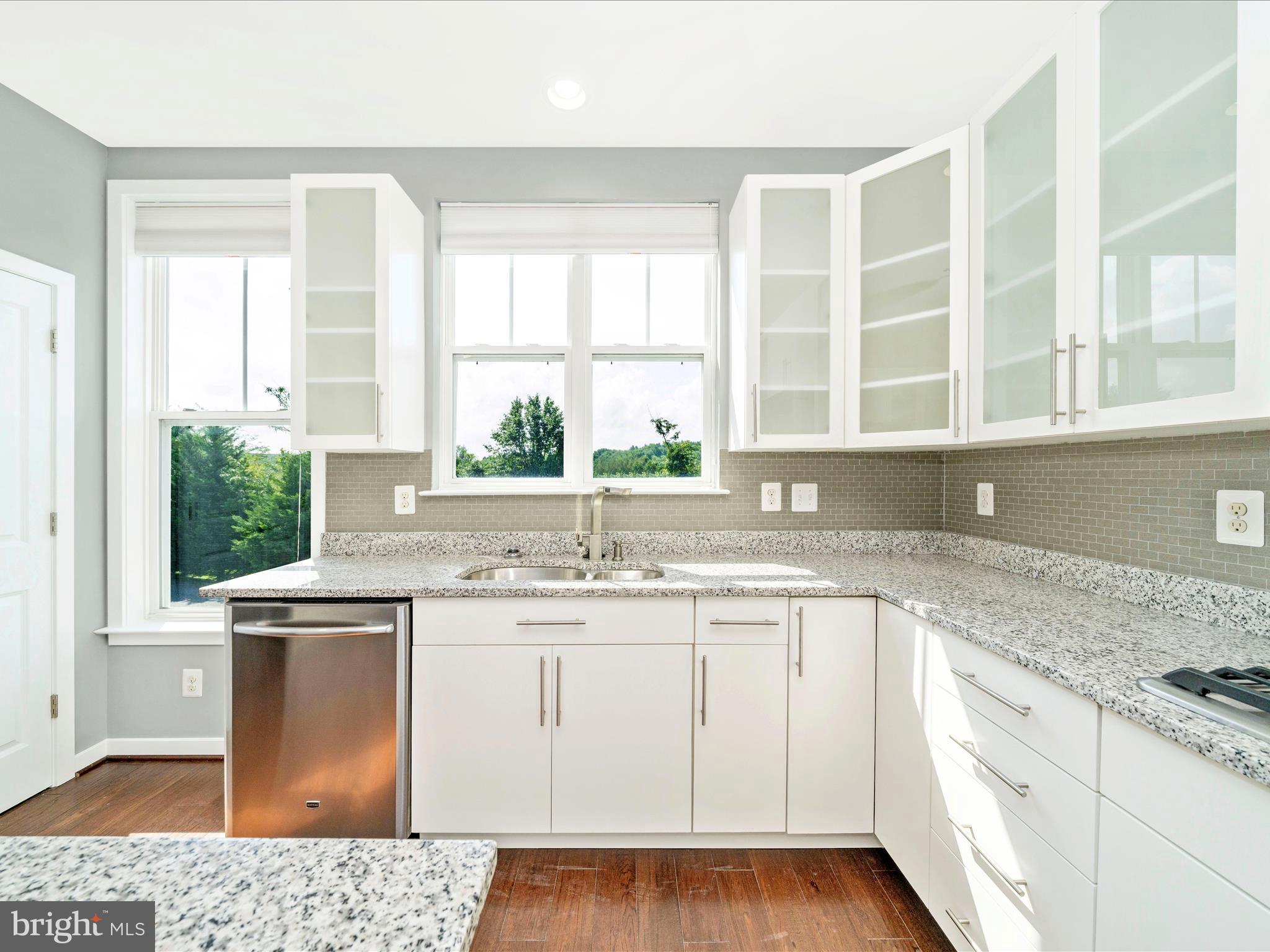 1400 Laurel Wood Way