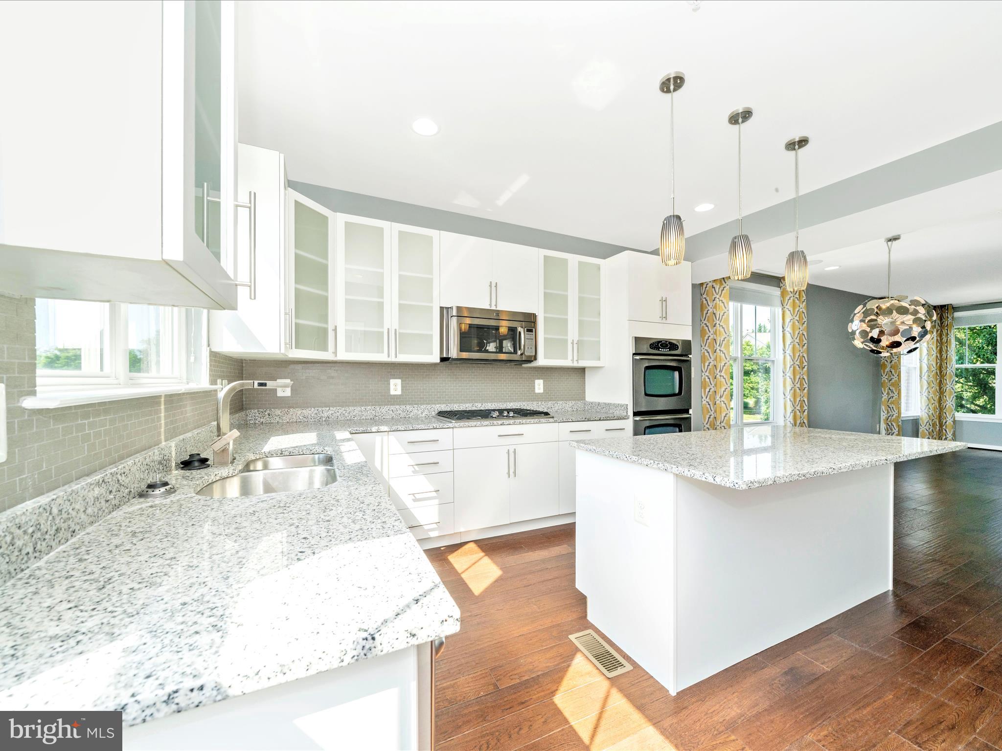 1400 Laurel Wood Way