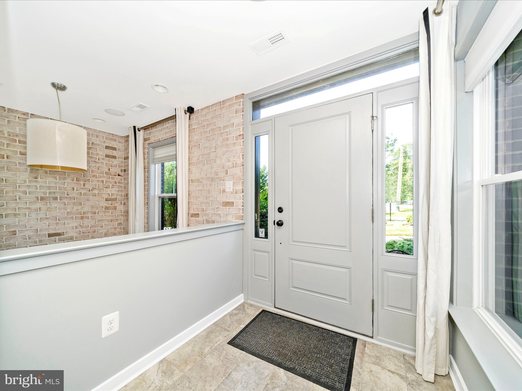 1400 Laurel Wood Way