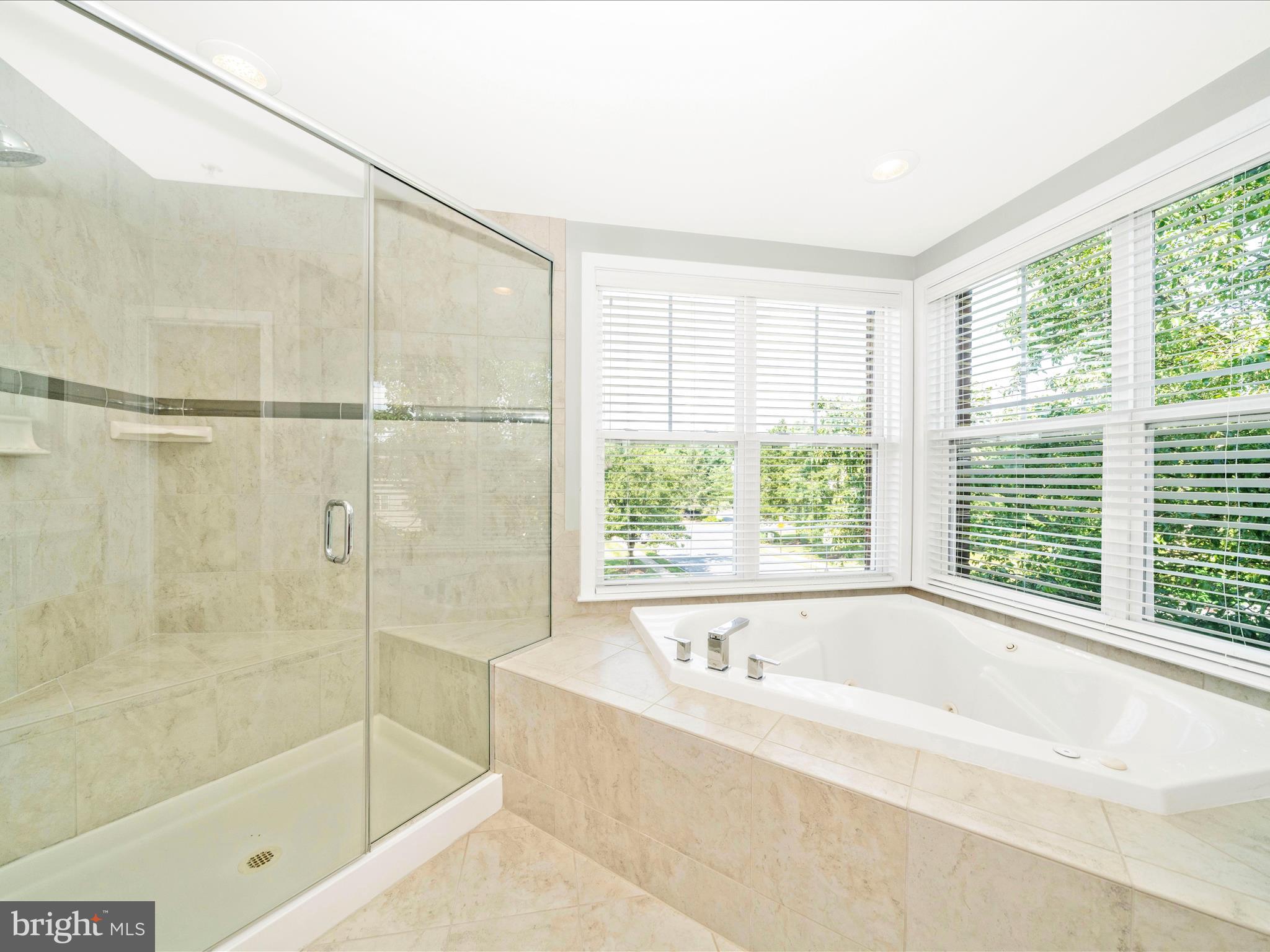 1400 Laurel Wood Way