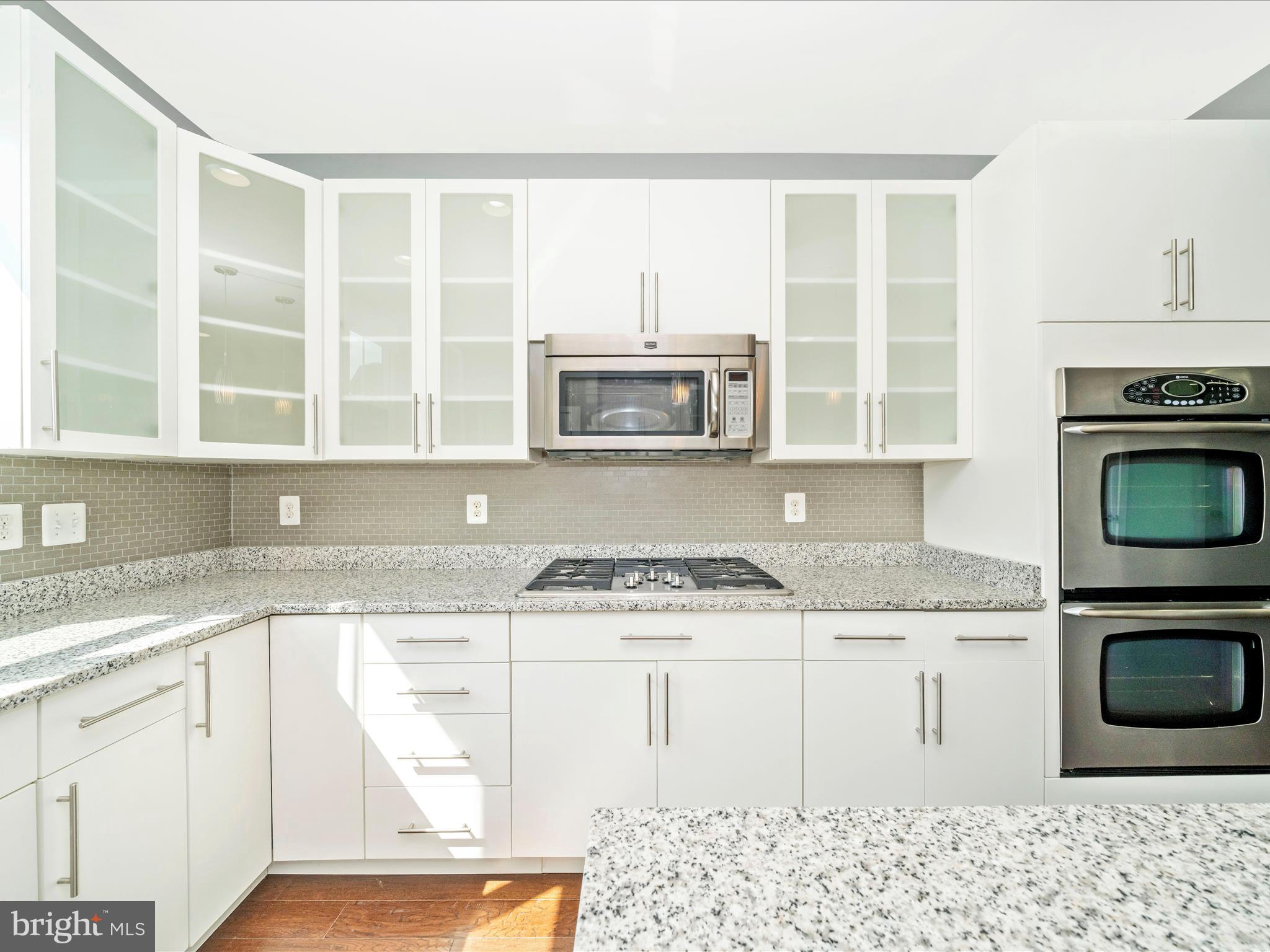 1400 Laurel Wood Way