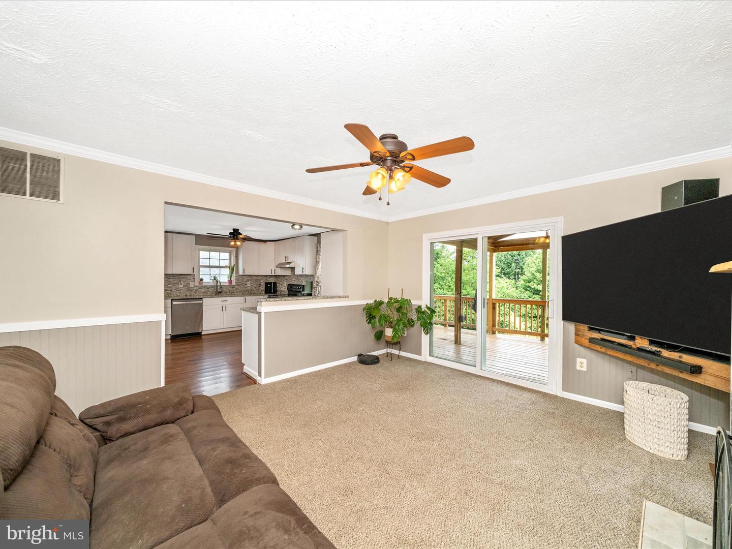 5004 Mallard Ln