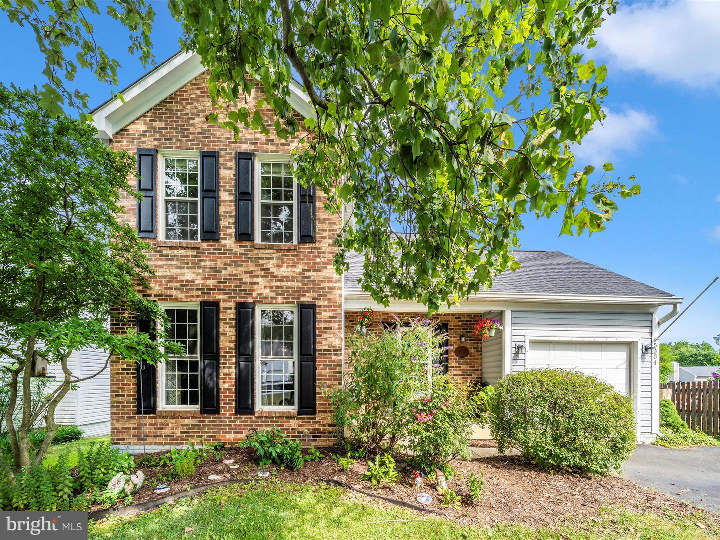 5004 Mallard Ln