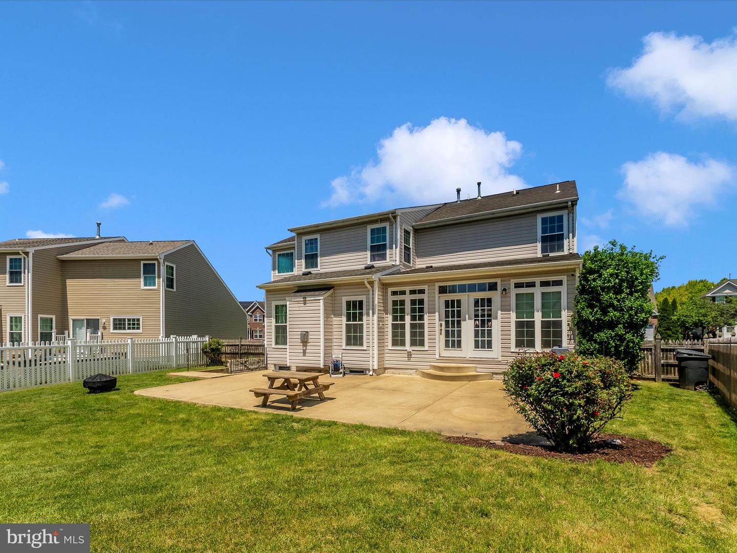 106 Bedrock Dr