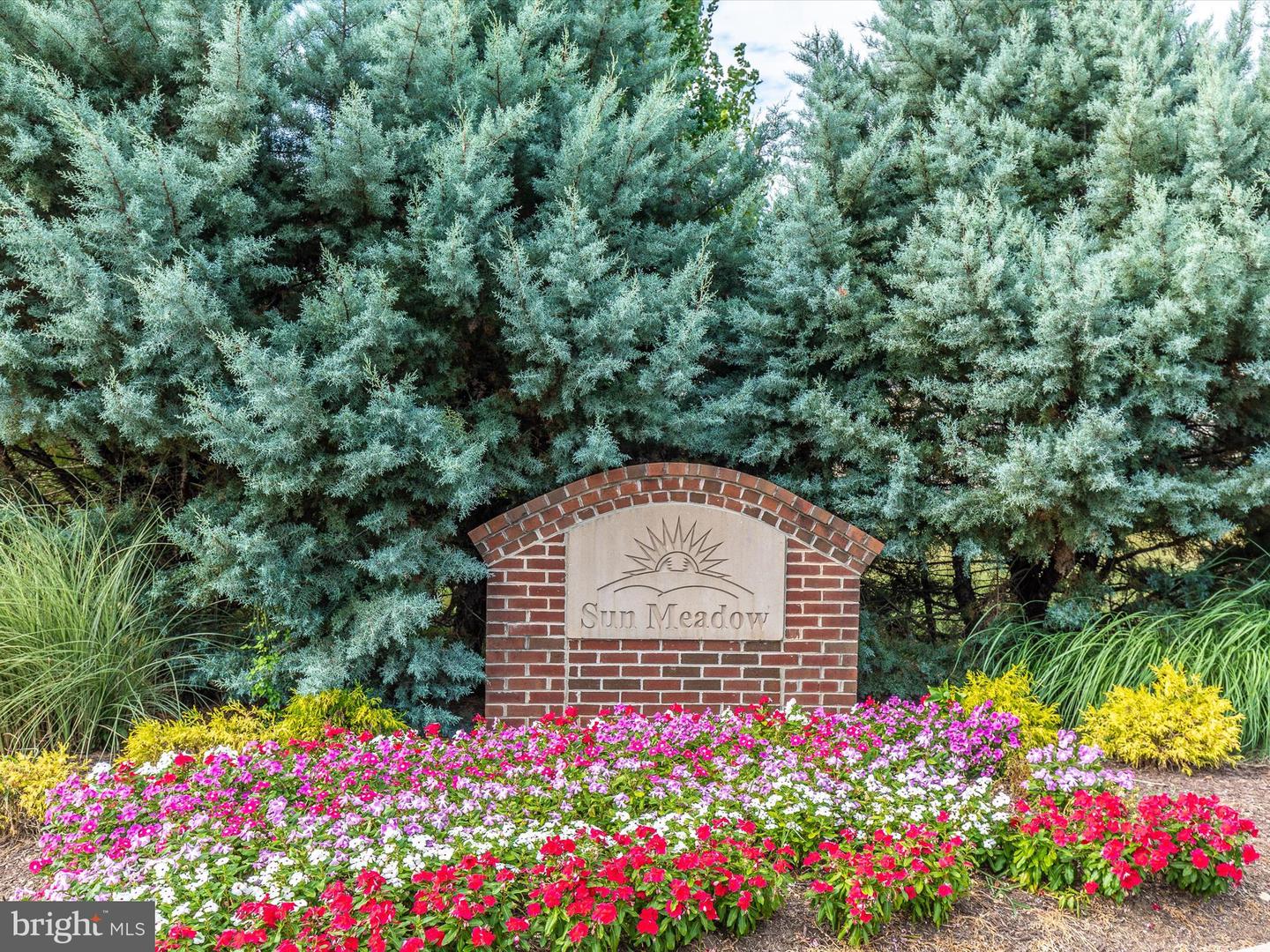 106 Bedrock Dr