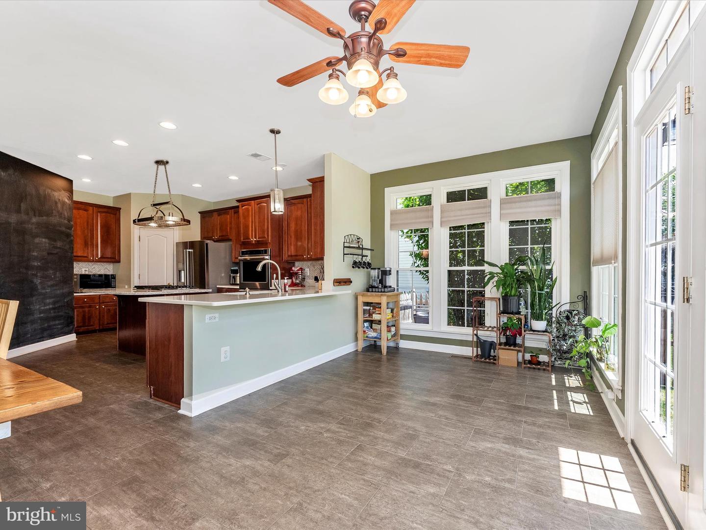 106 Bedrock Dr