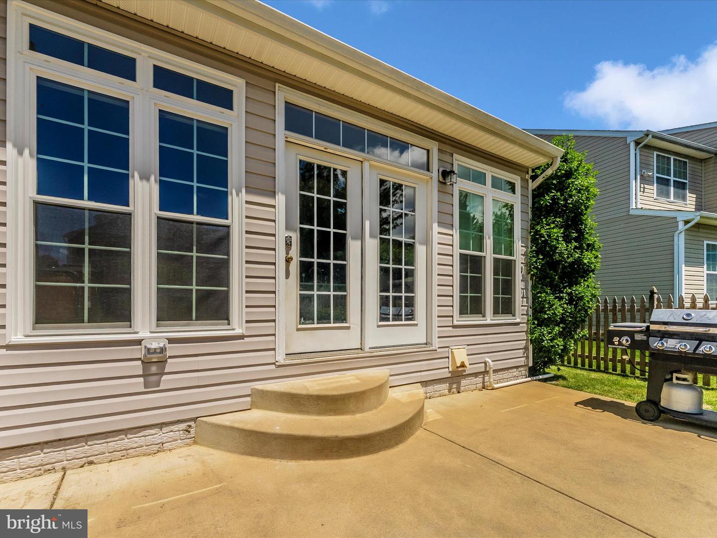 106 Bedrock Dr