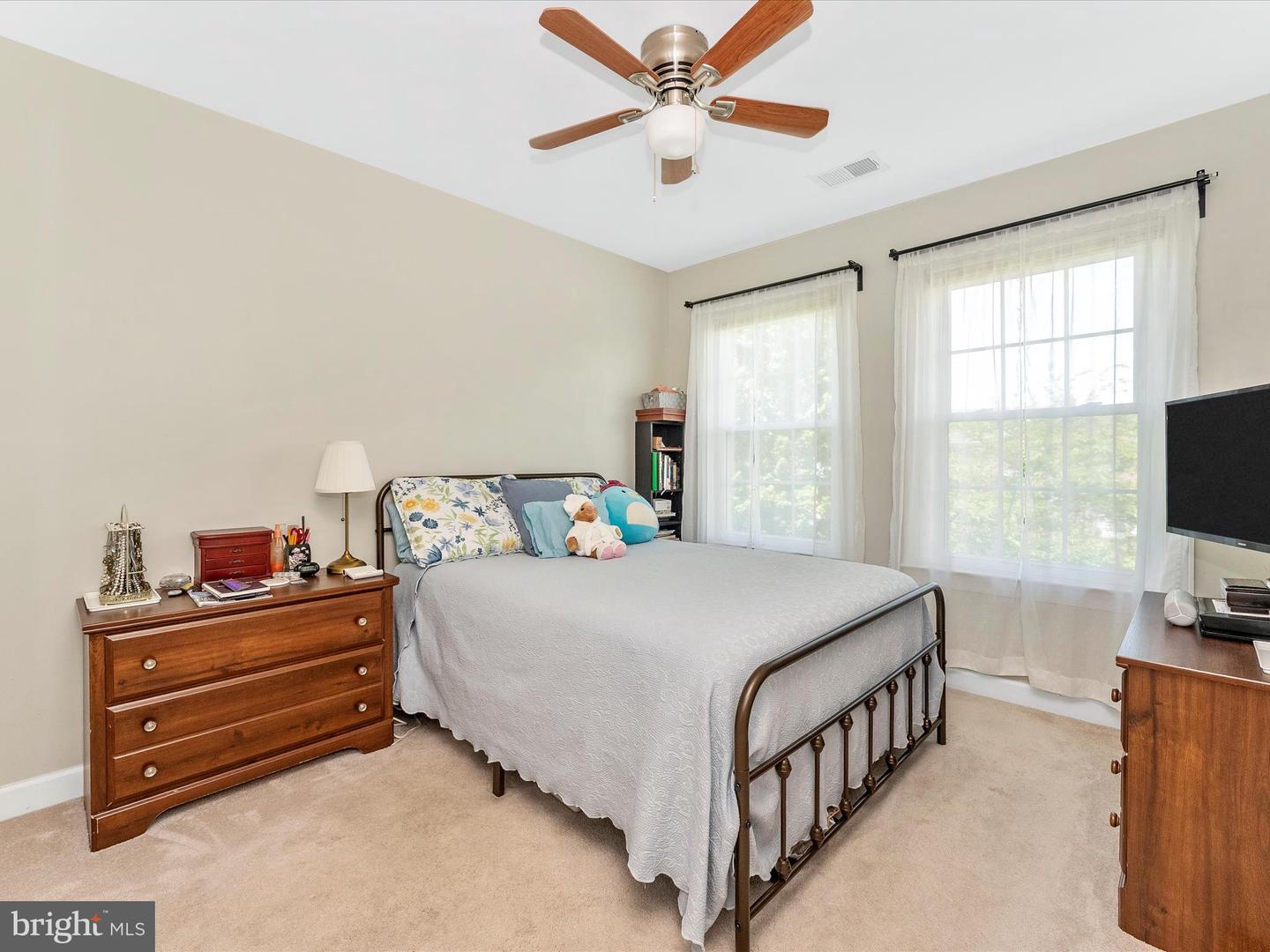 106 Bedrock Dr