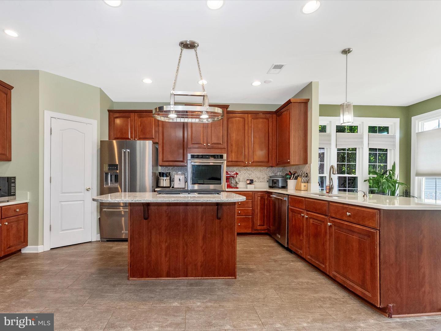 106 Bedrock Dr