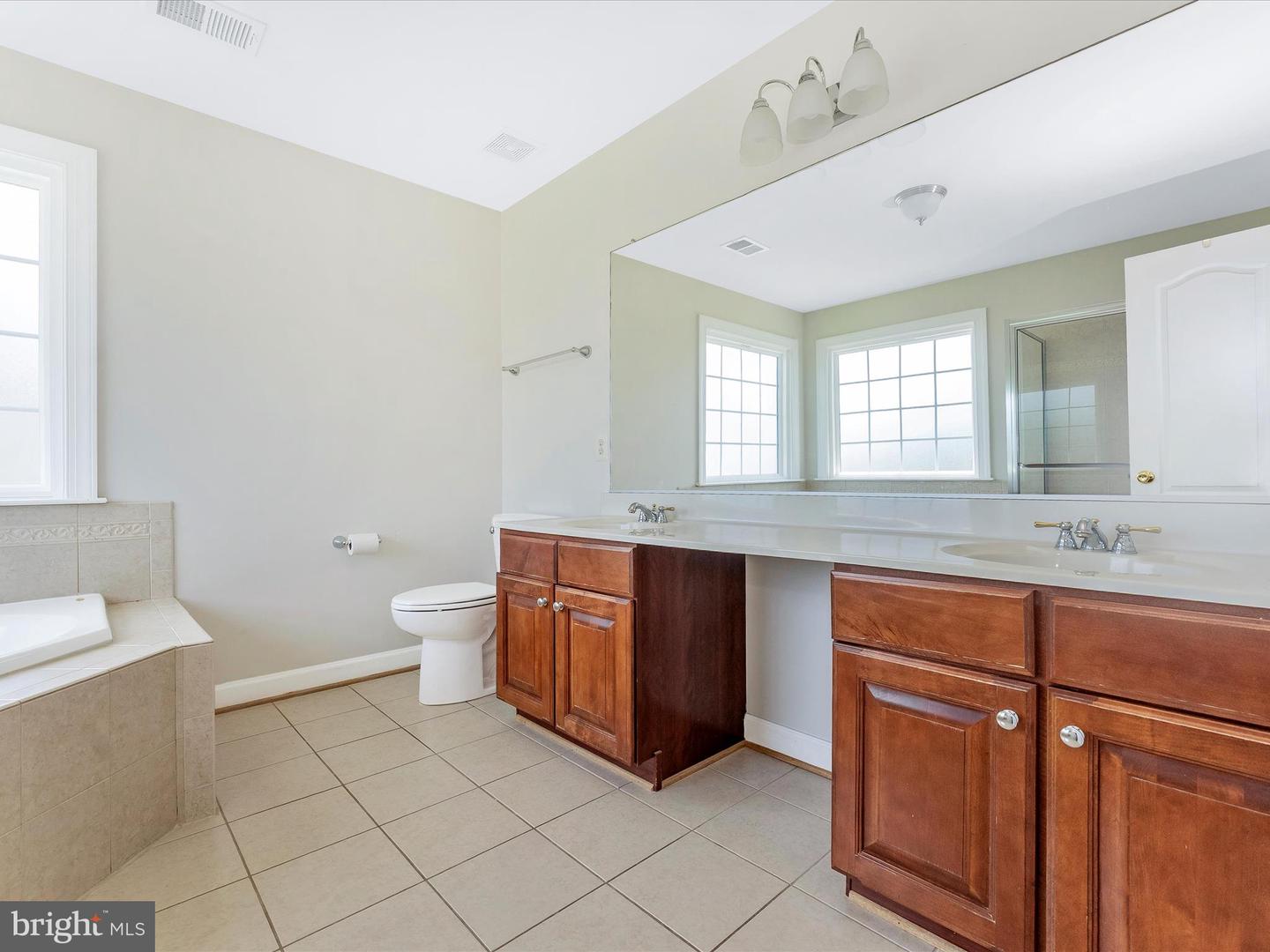 106 Bedrock Dr
