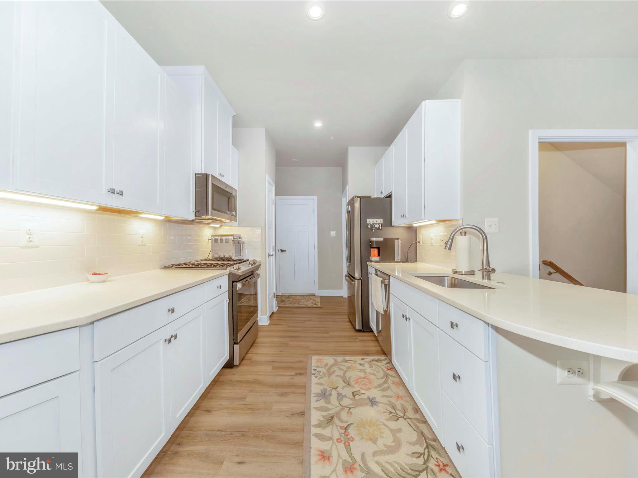 6452 Autumn Olive Dr