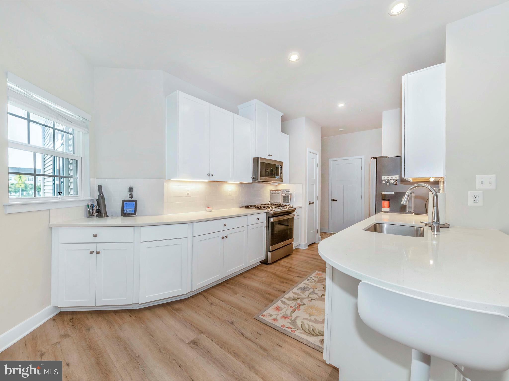 6452 Autumn Olive Dr