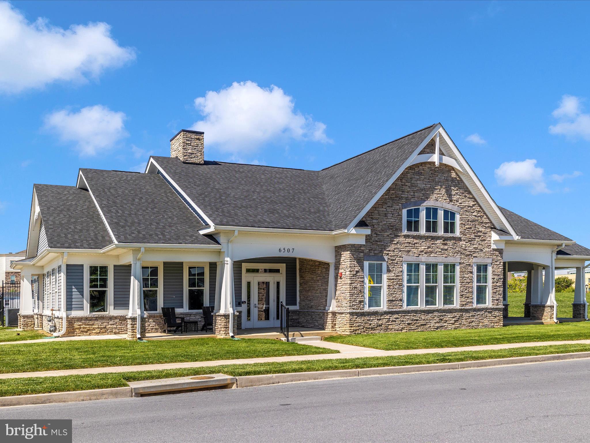 6452 Autumn Olive Dr