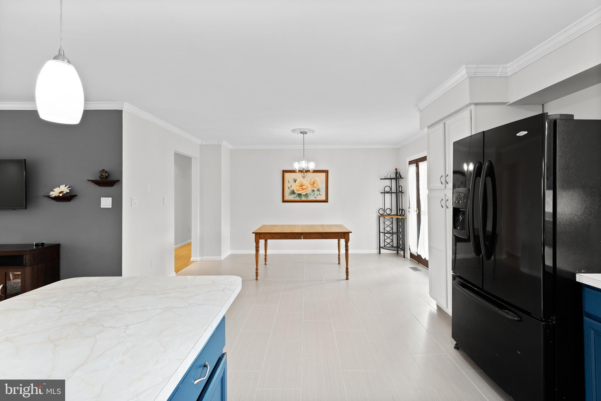 18 TERBEN COURT
