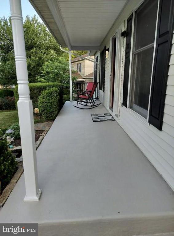 18 TERBEN COURT