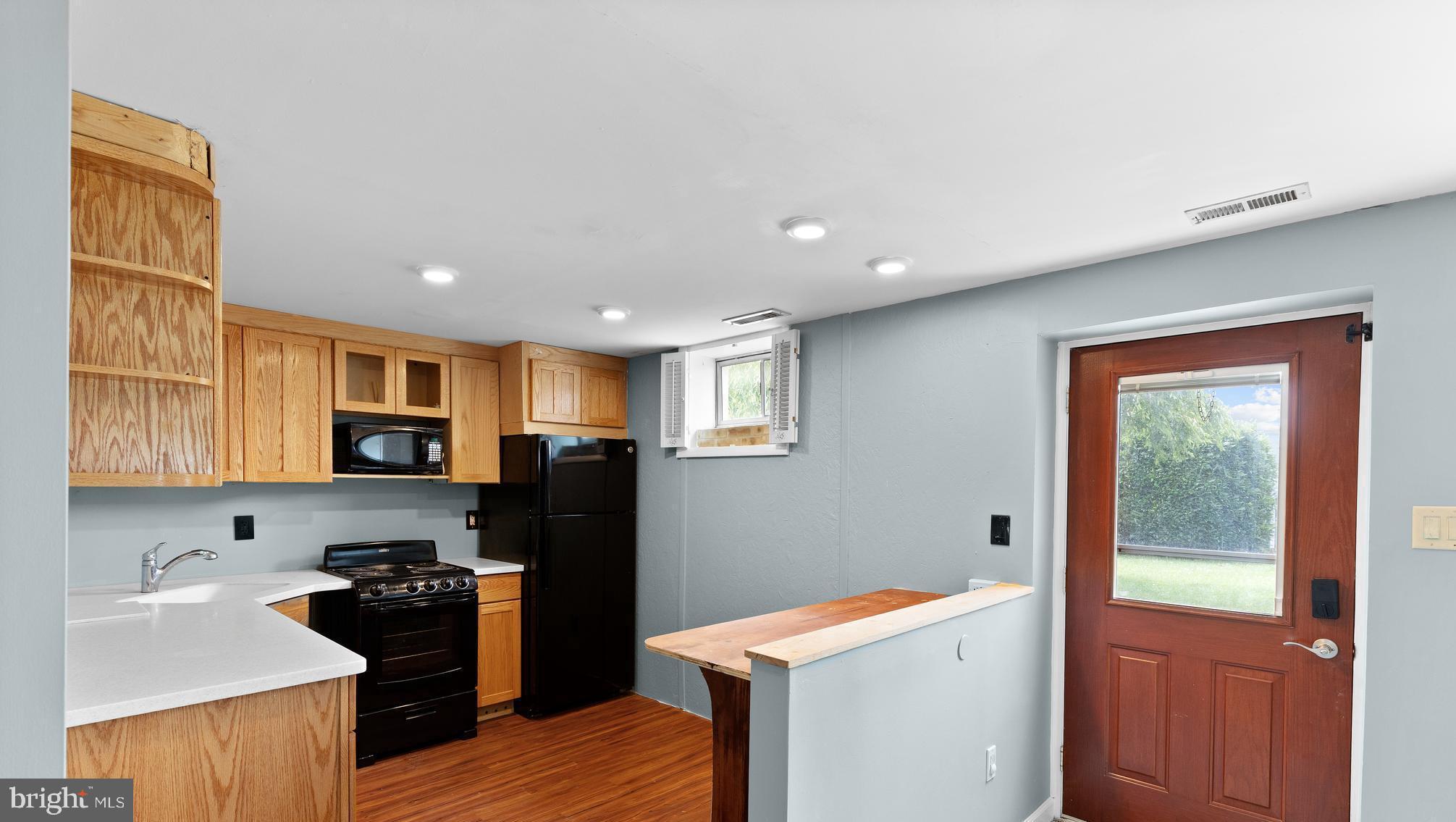 18 TERBEN COURT