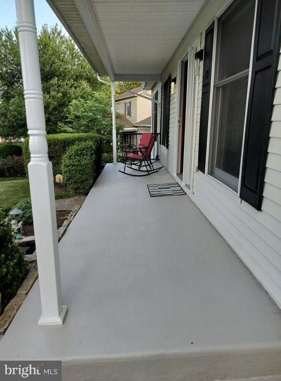 18 TERBEN COURT