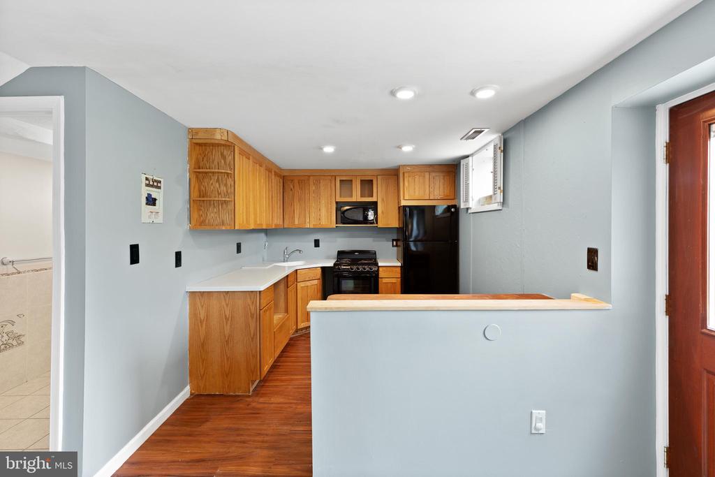 18 TERBEN COURT