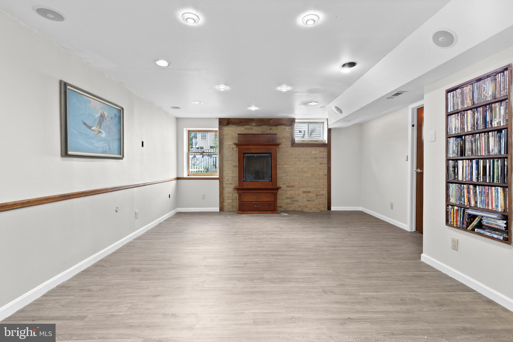 18 TERBEN COURT