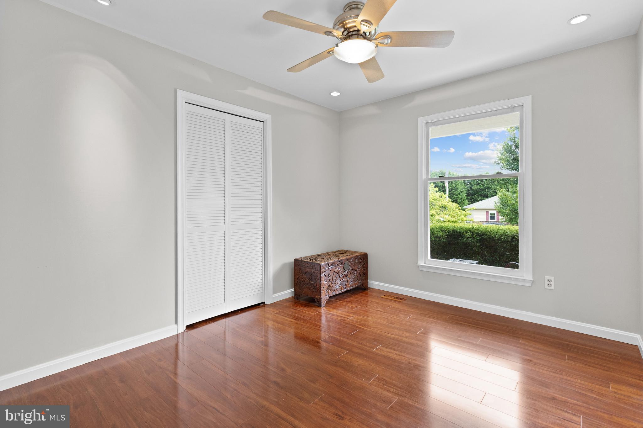 18 TERBEN COURT