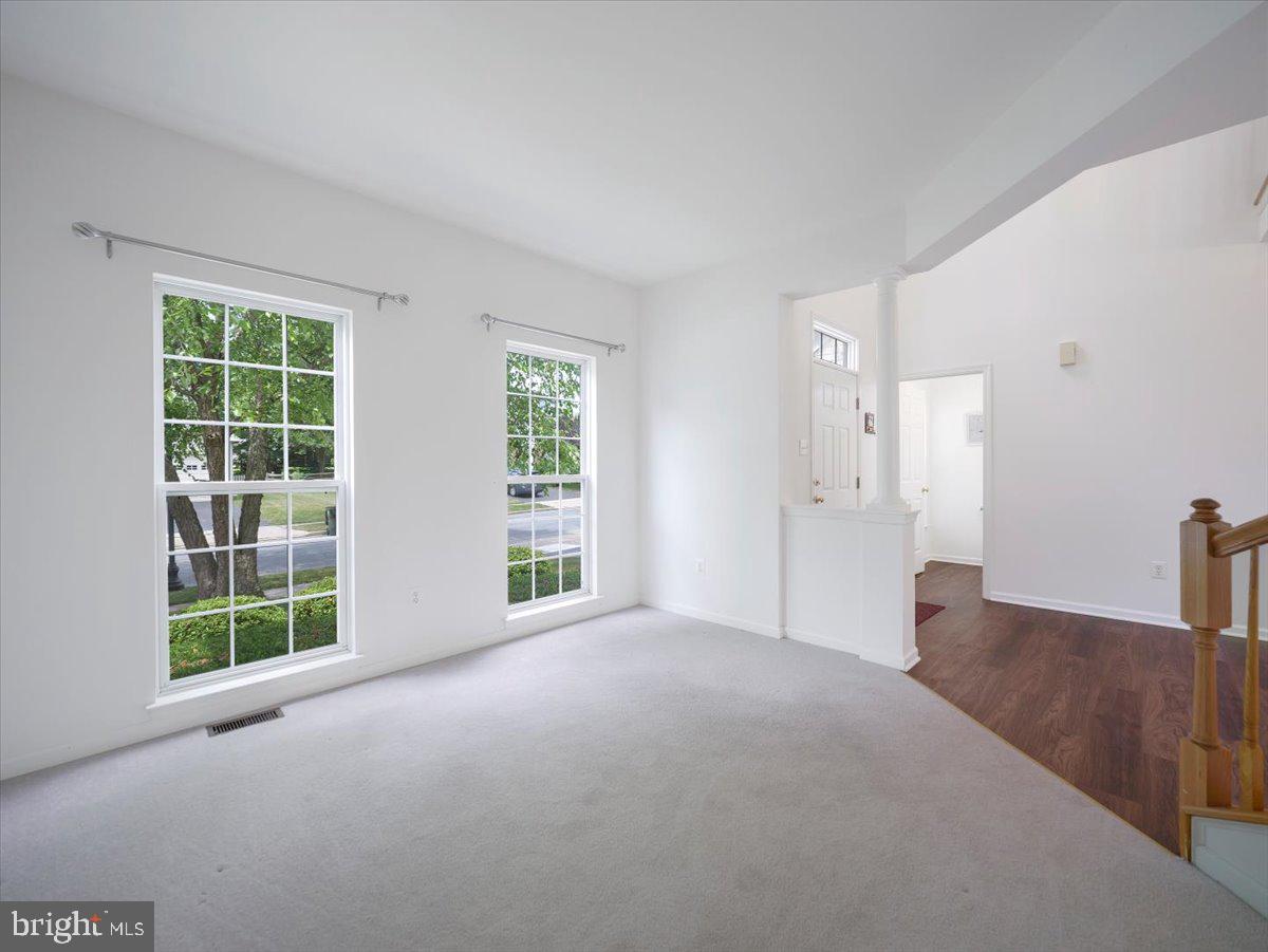 1721 DEARBOUGHT DRIVE