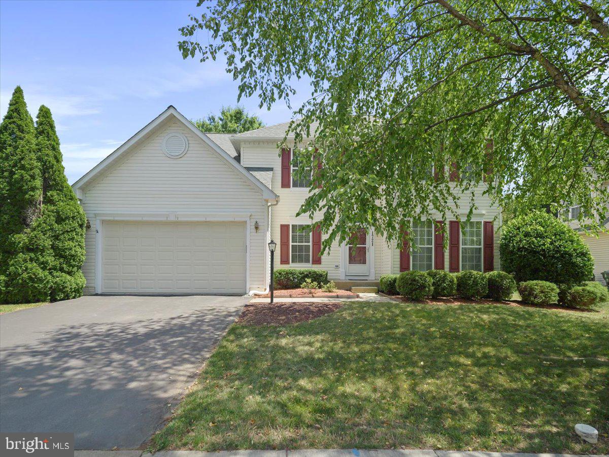 1721 DEARBOUGHT DRIVE