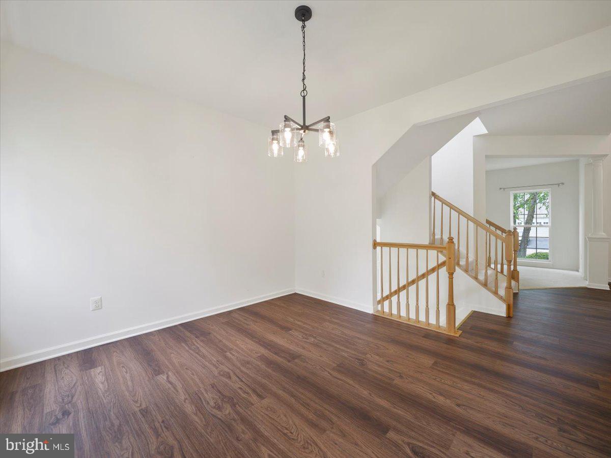 1721 DEARBOUGHT DRIVE