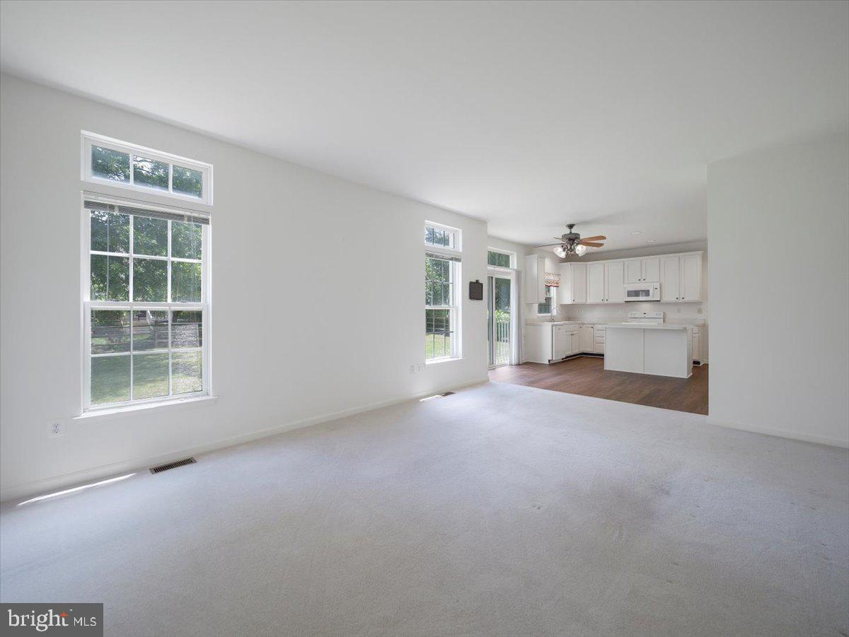 1721 DEARBOUGHT DRIVE