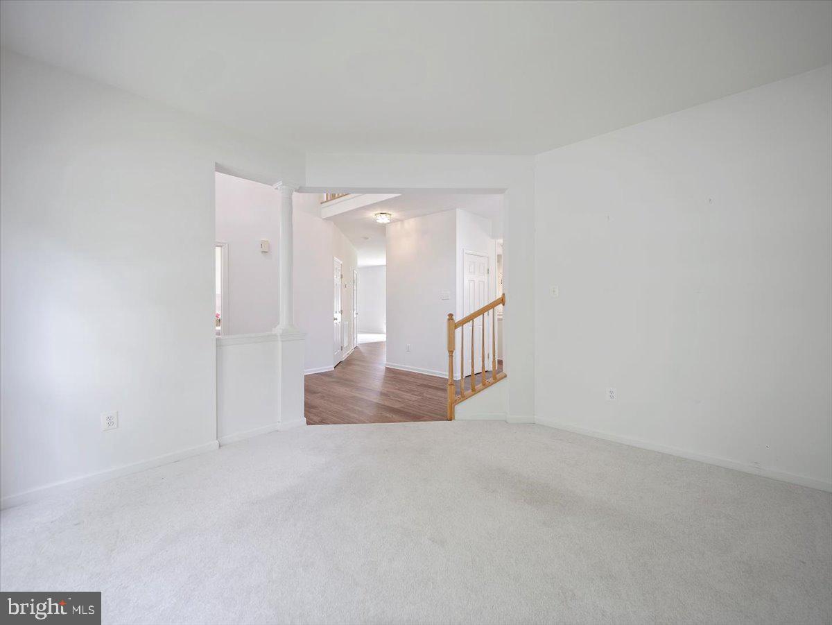 1721 DEARBOUGHT DRIVE