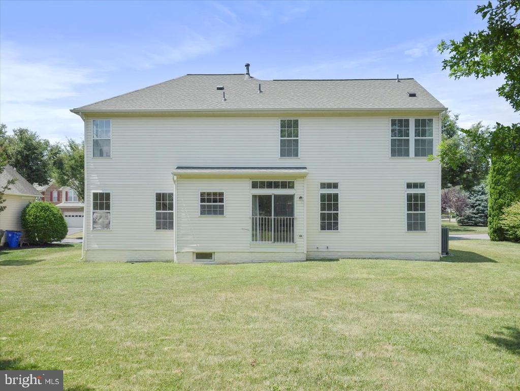 1721 DEARBOUGHT DRIVE