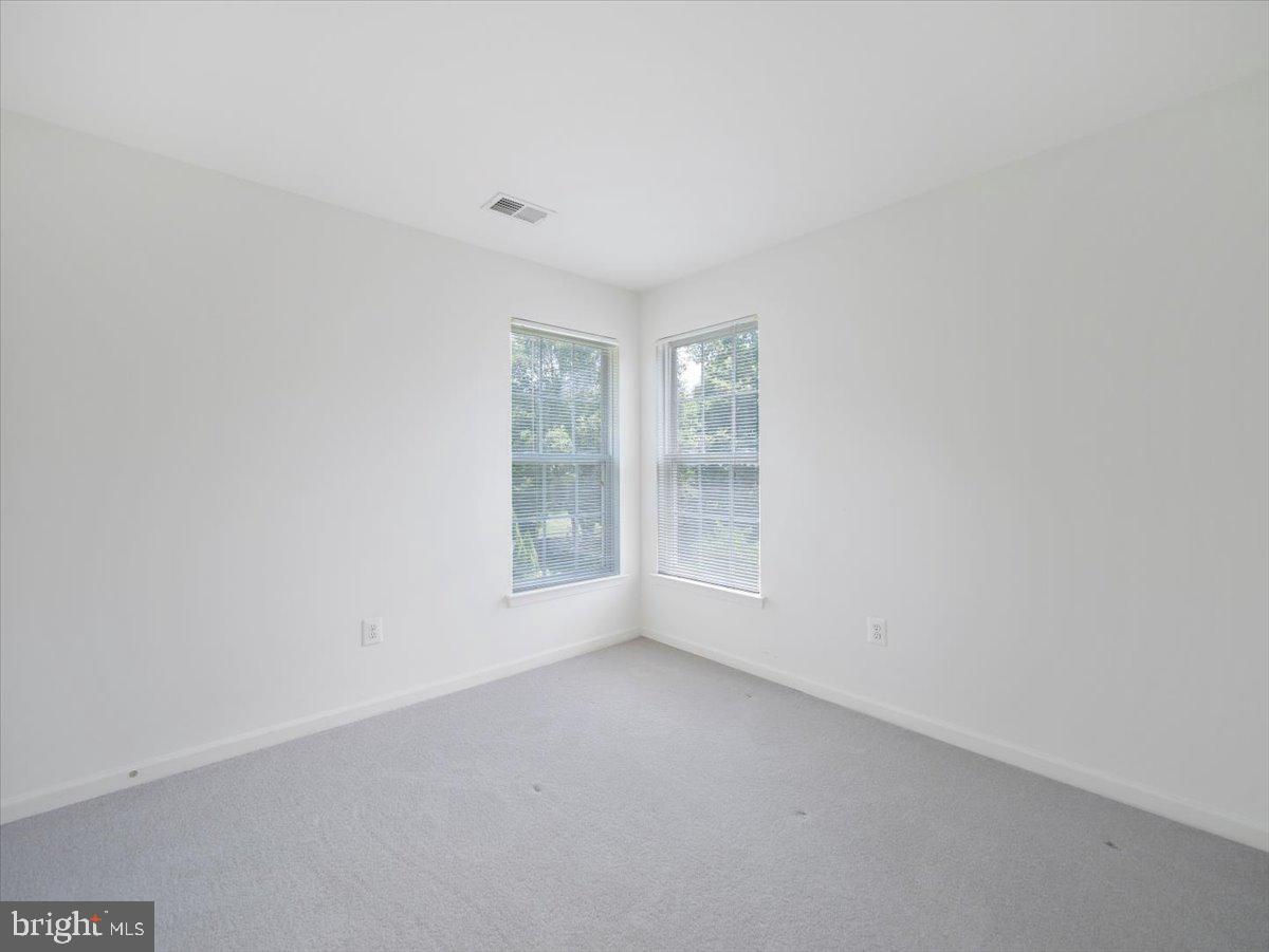 1721 DEARBOUGHT DRIVE