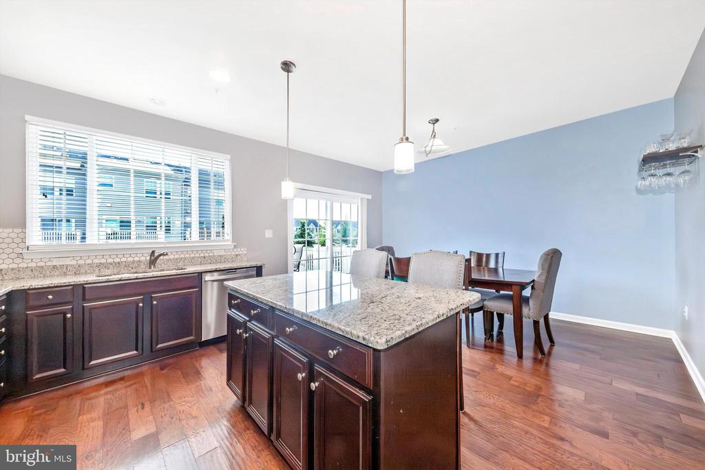 6394 Betty Linton Ln