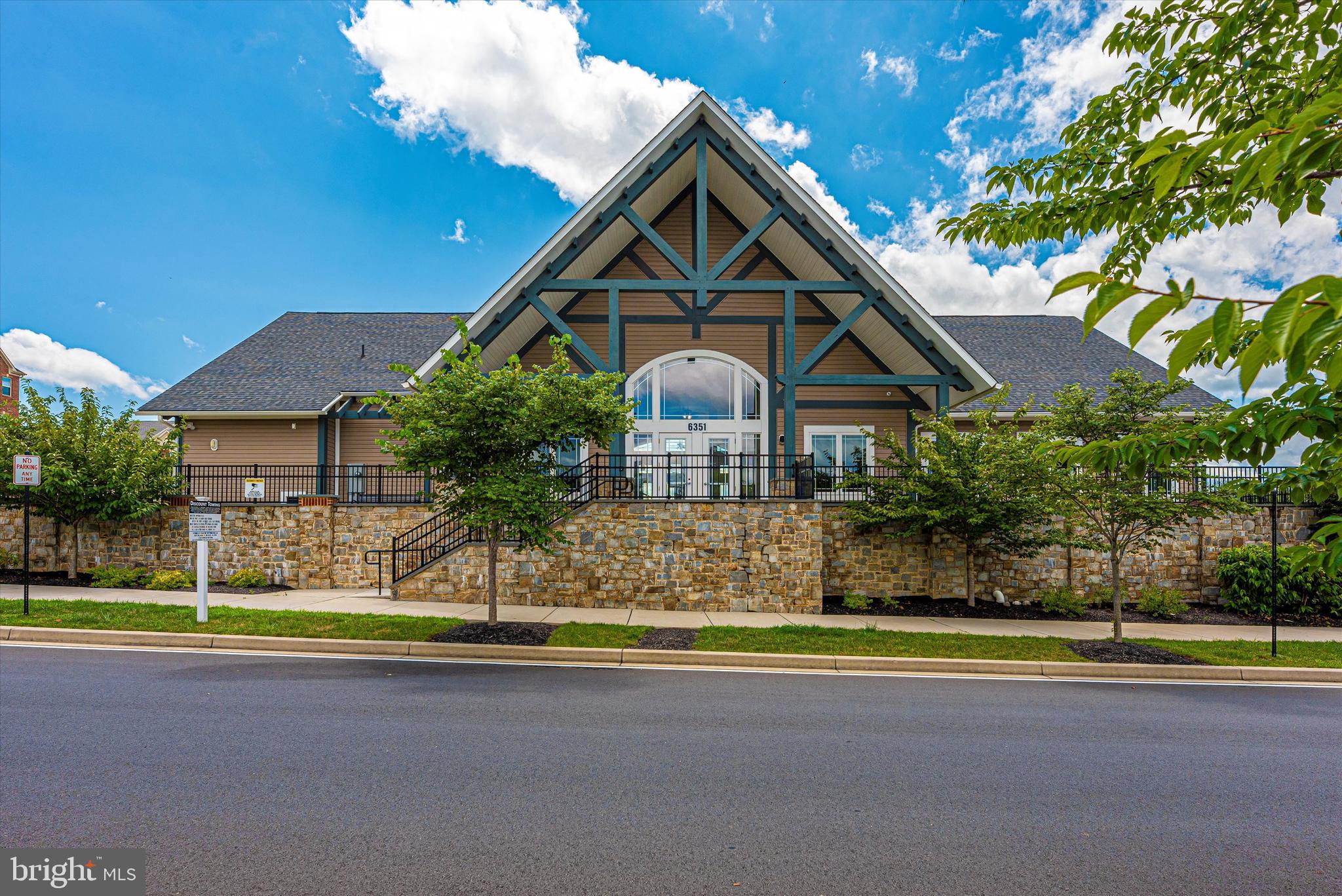 6394 Betty Linton Ln