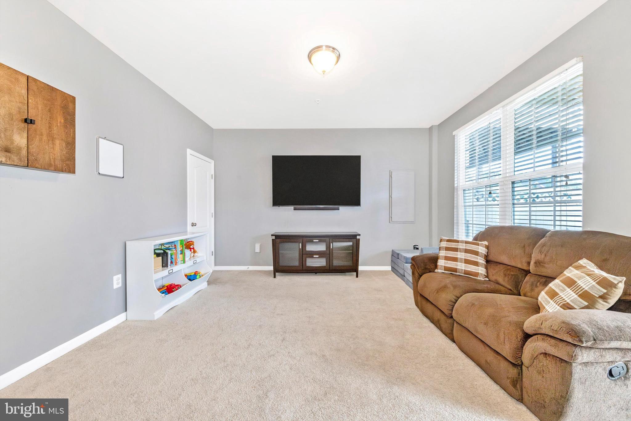 6394 Betty Linton Ln