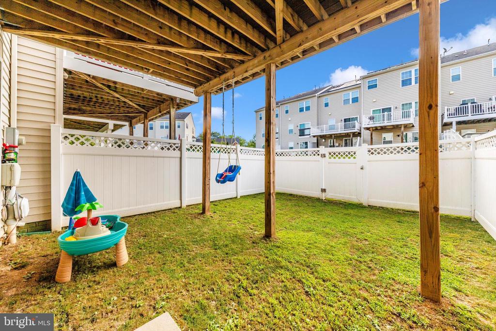 6394 Betty Linton Ln