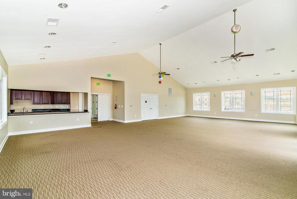 6394 Betty Linton Ln