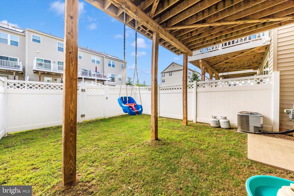 6394 Betty Linton Ln