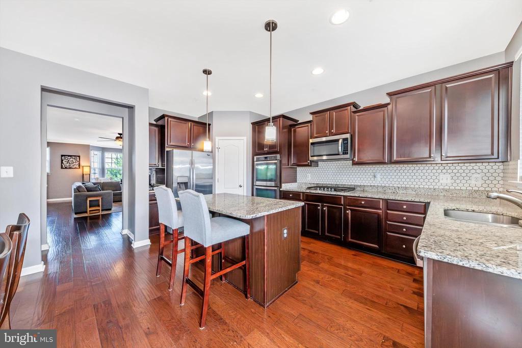 6394 Betty Linton Ln