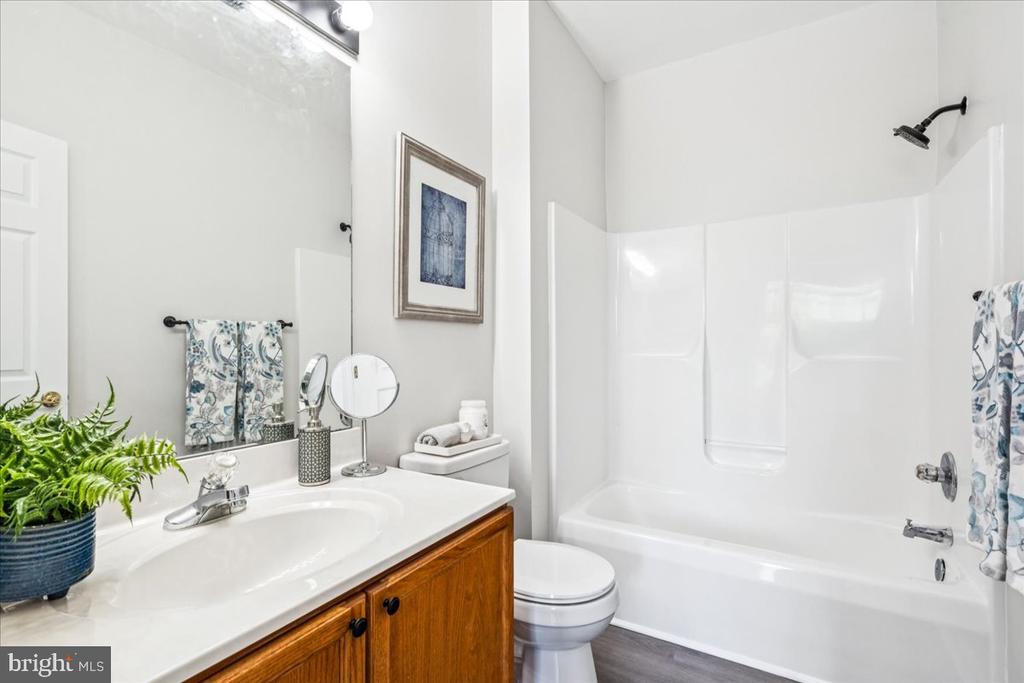 8206 BLUE HERON DRIVE 3D