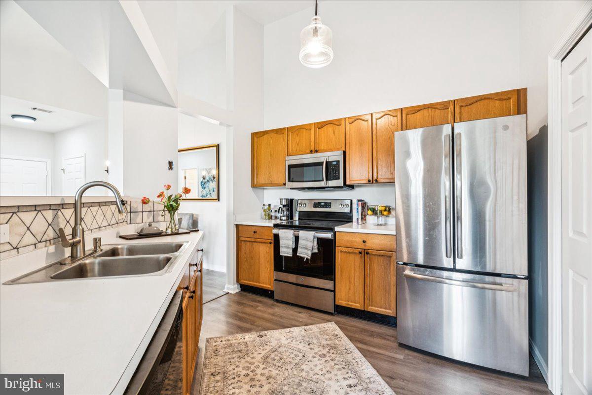 8206 BLUE HERON DRIVE 3D