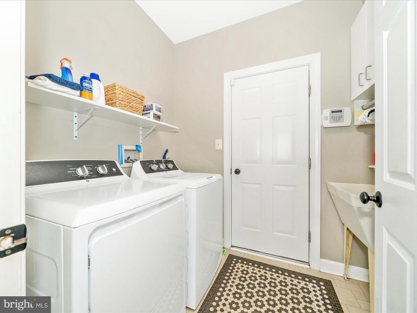 4 Tile Silo Ct