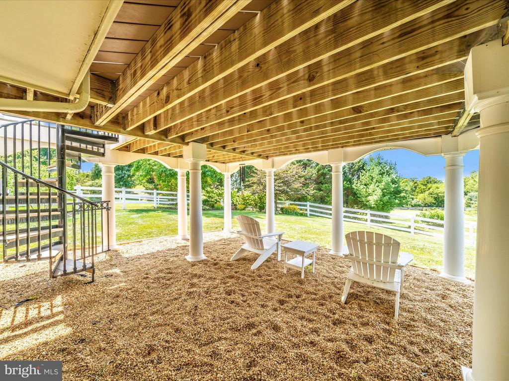 4 Tile Silo Ct