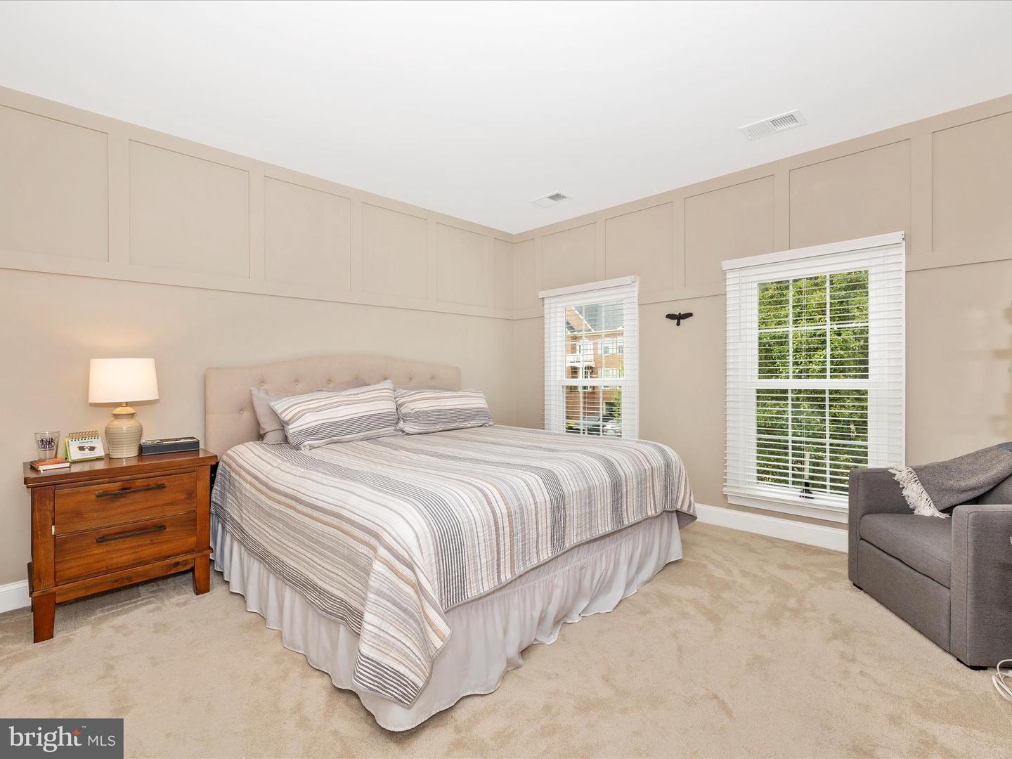 9705 Woodfield Ct