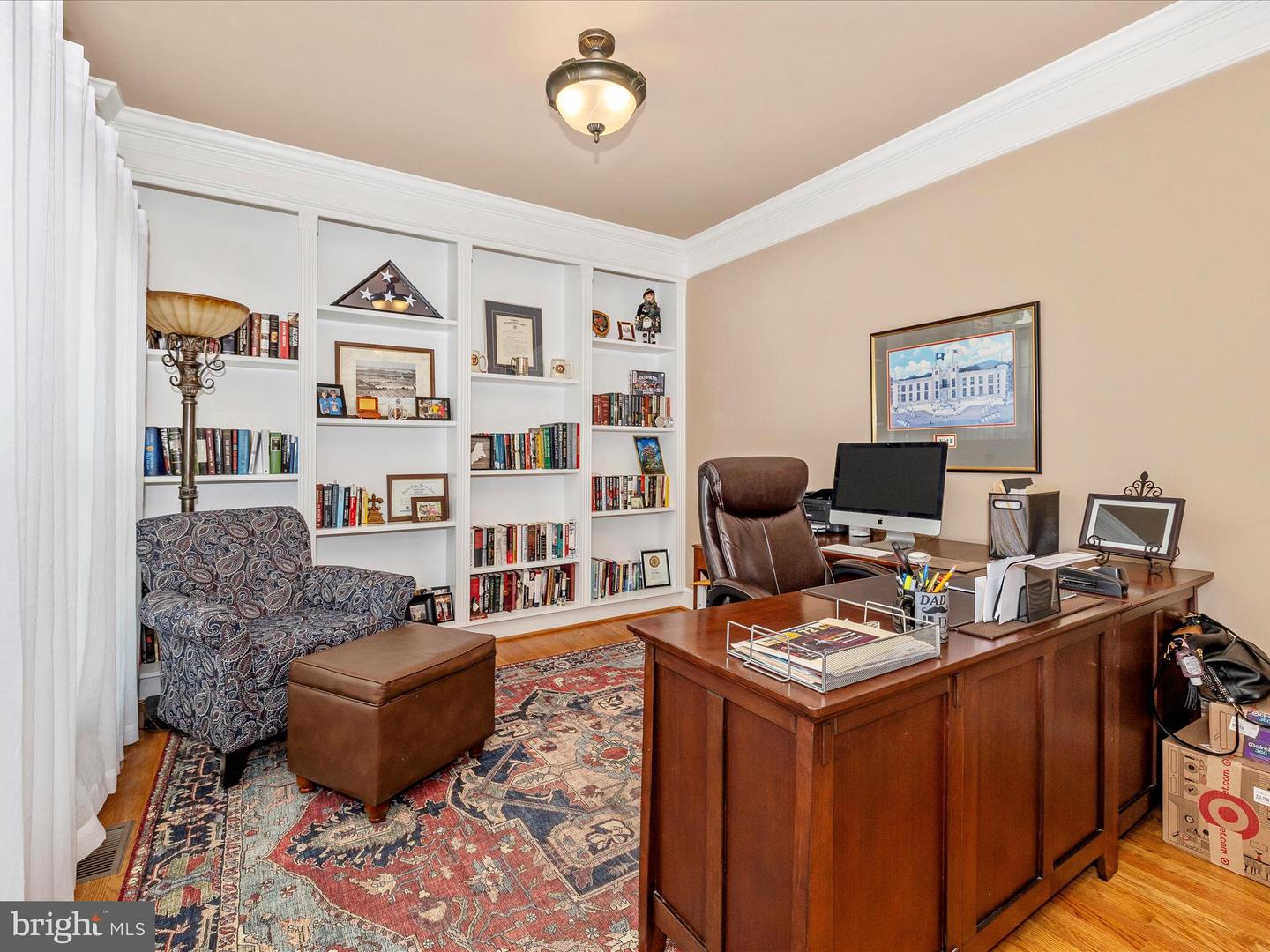 9705 Woodfield Ct