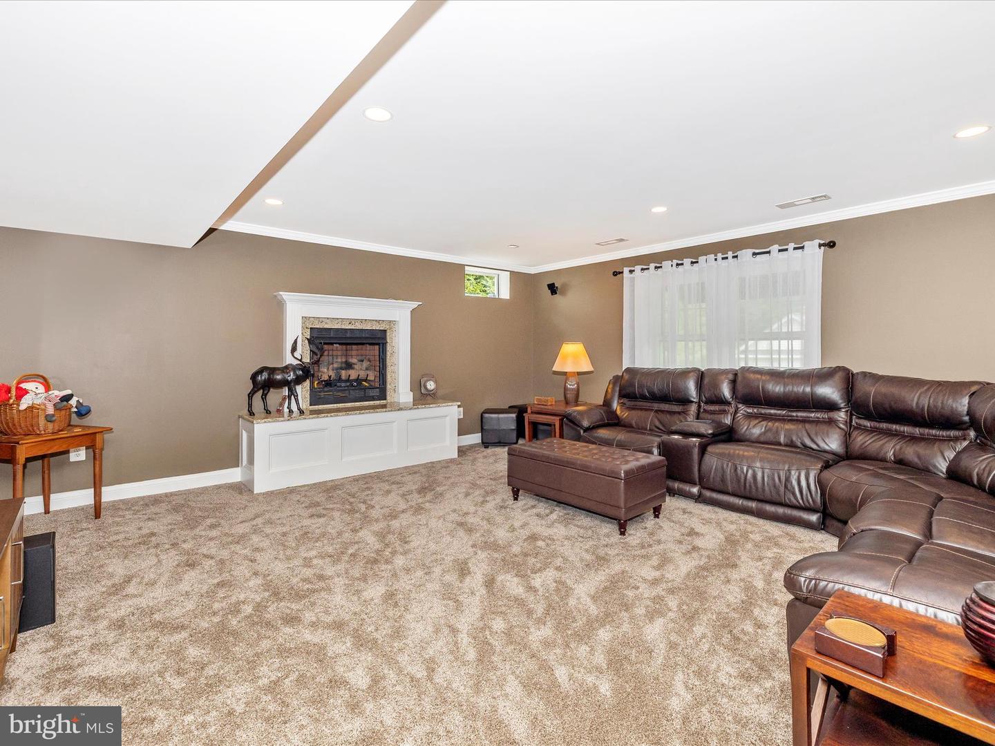 9705 Woodfield Ct