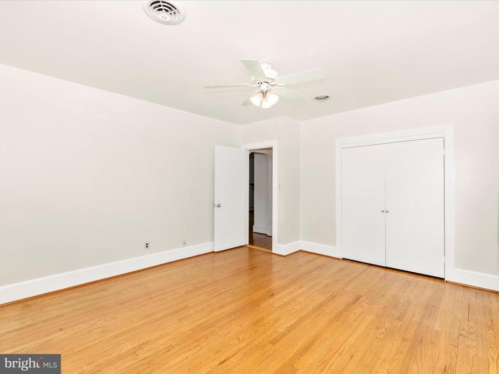 21 Frederick Ave