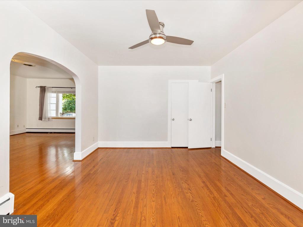 21 Frederick Ave